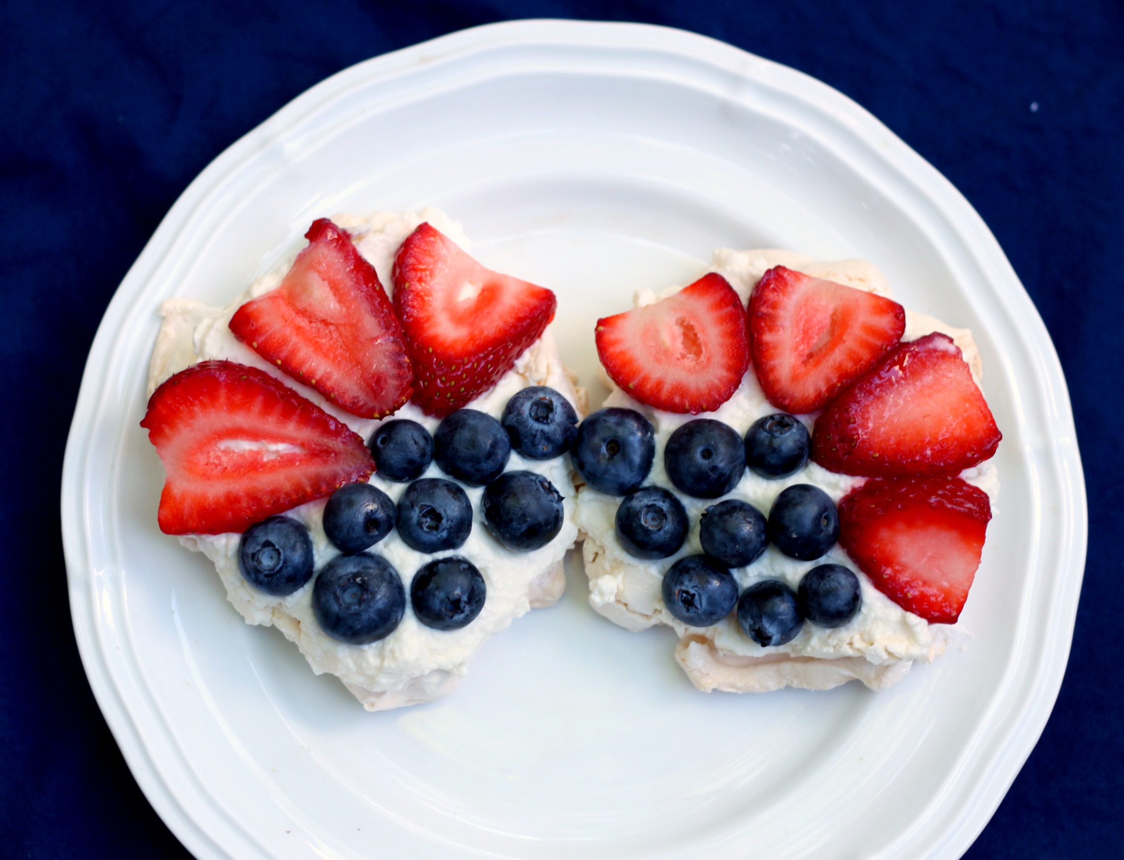 Strawberry & blueberry 4th of July pavlova