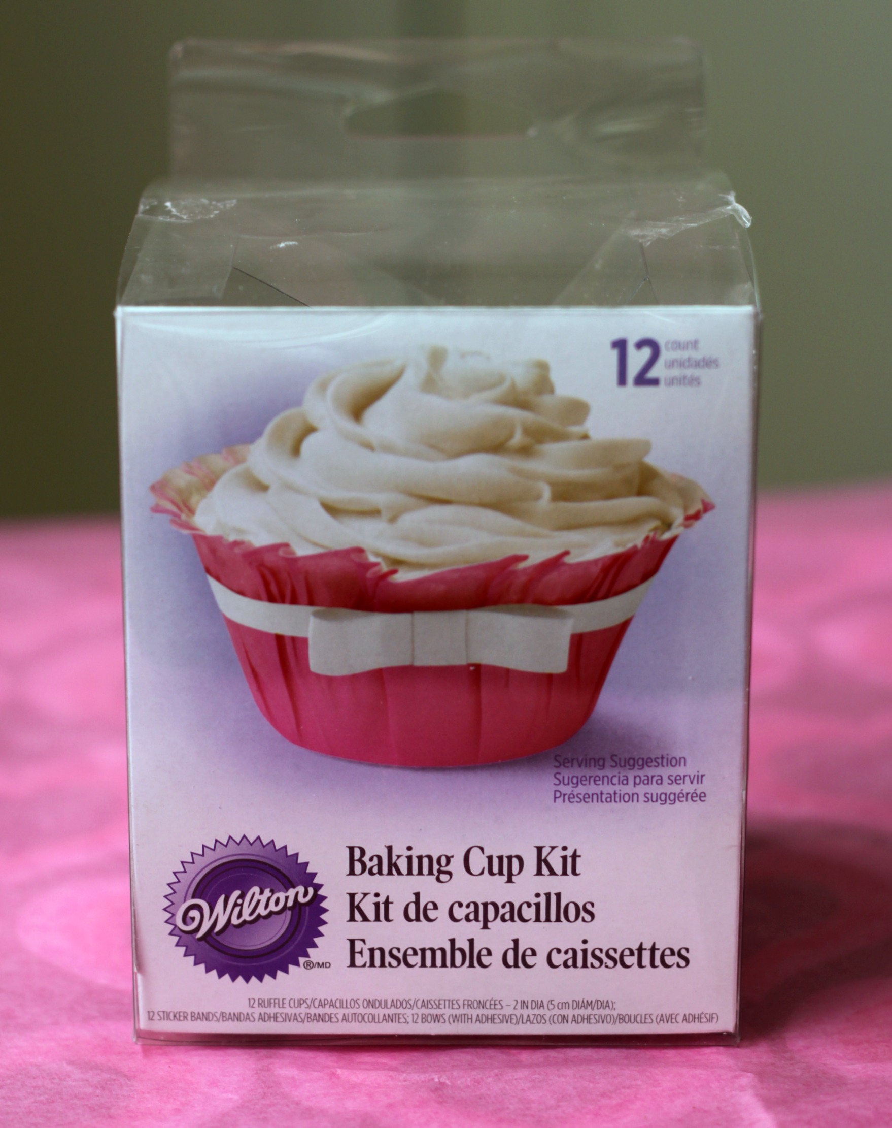 Stiff paper cupcake liners