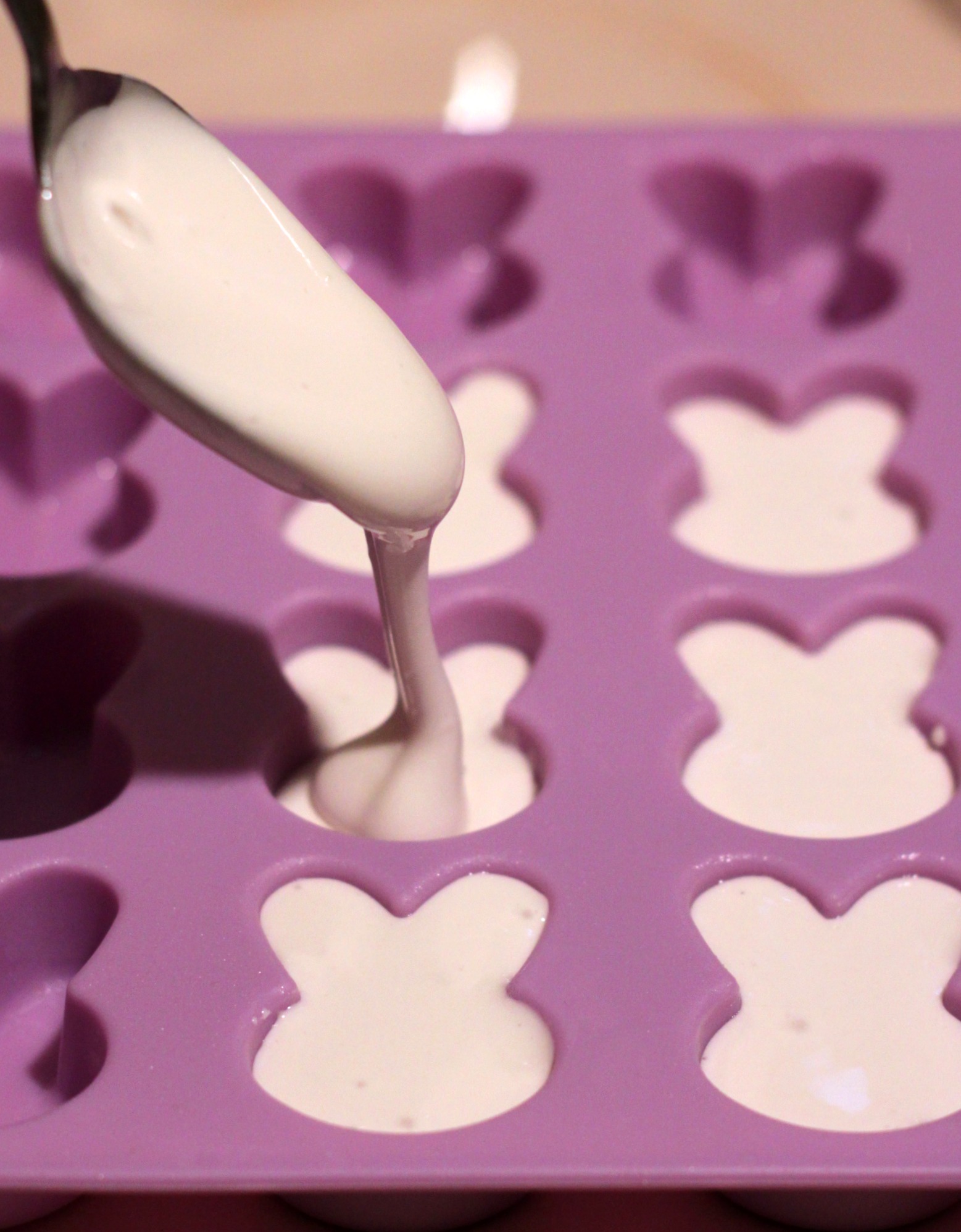 Pour marshmallow into silicone mold