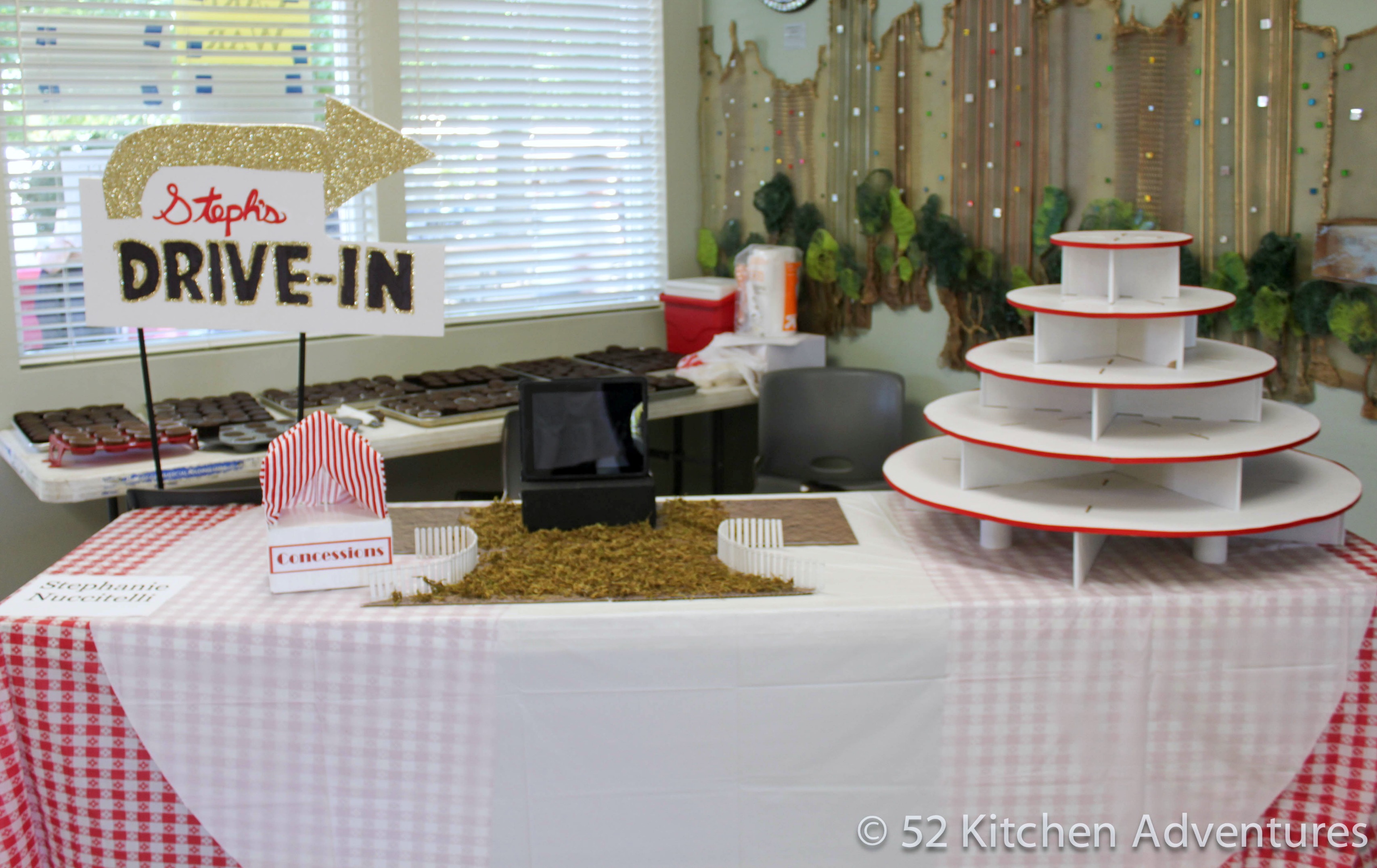 Cupcake drive-in theater display