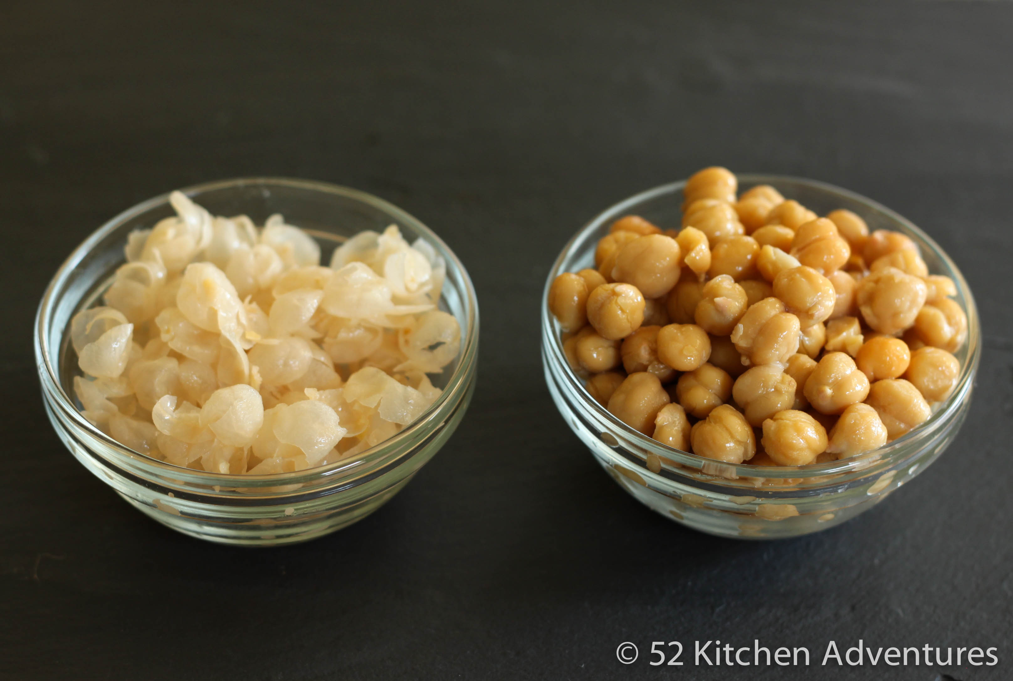 A trick for making smooth hummus